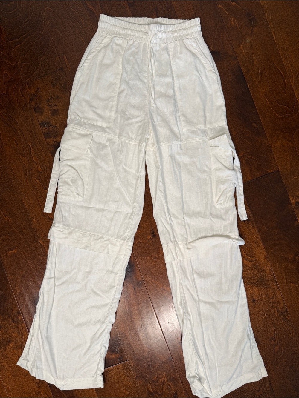 Beach Riot white cargo pants